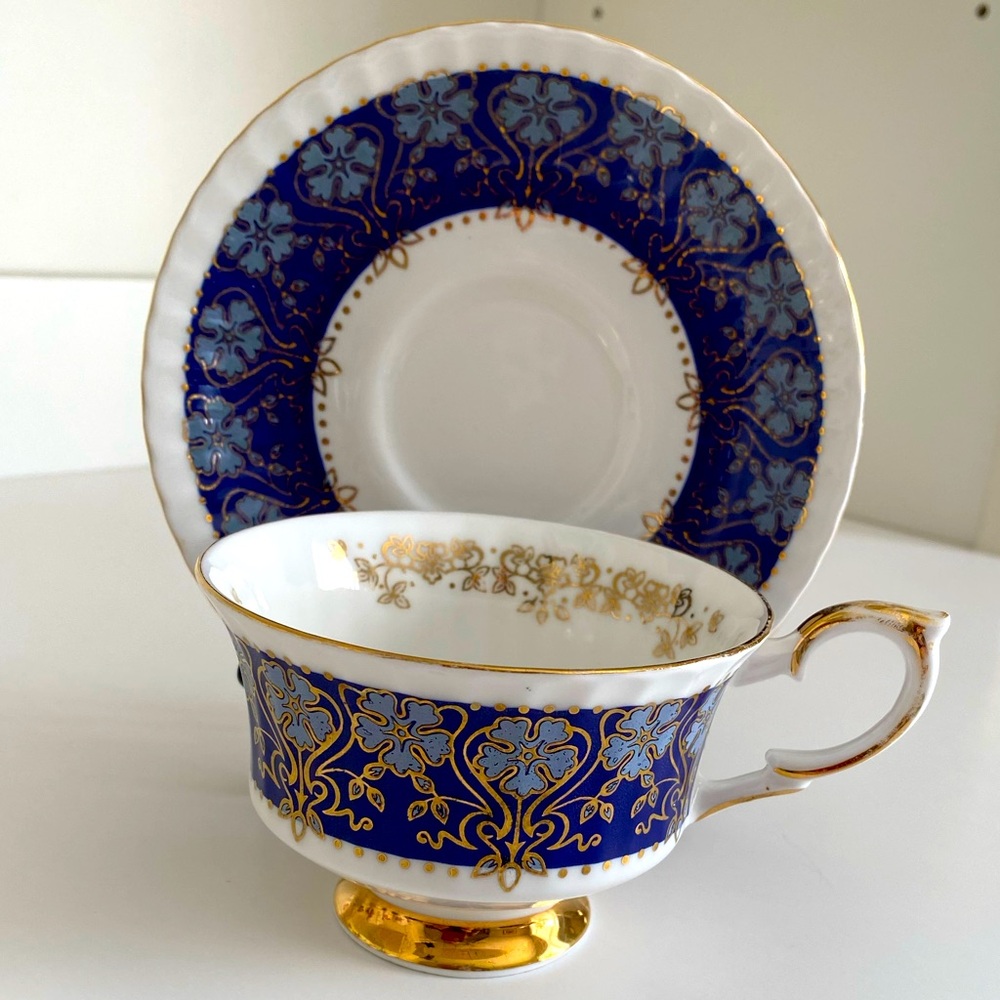 Vtg Paragon Bone China Teacup and Saucer in Burghley “E” Cobalt Gold Filigree